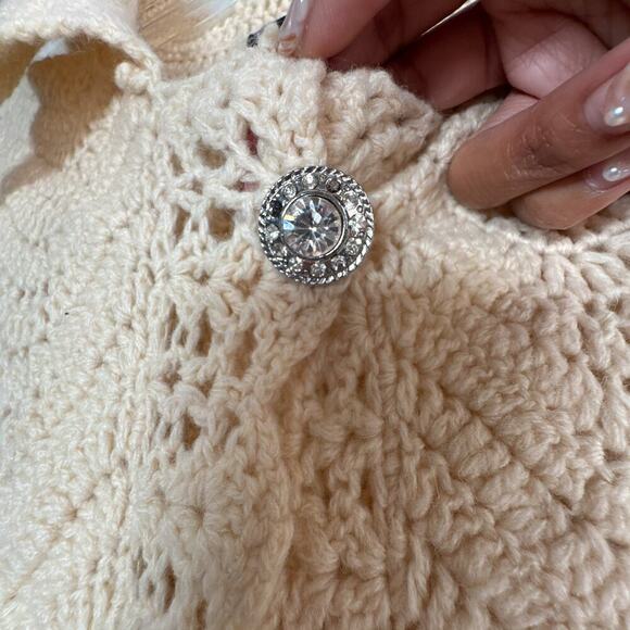 Mercer & Madison Lambswool Crochet Cardigan PS Cream Scallop Hem Crystal Buttons - Picture 6 of 11